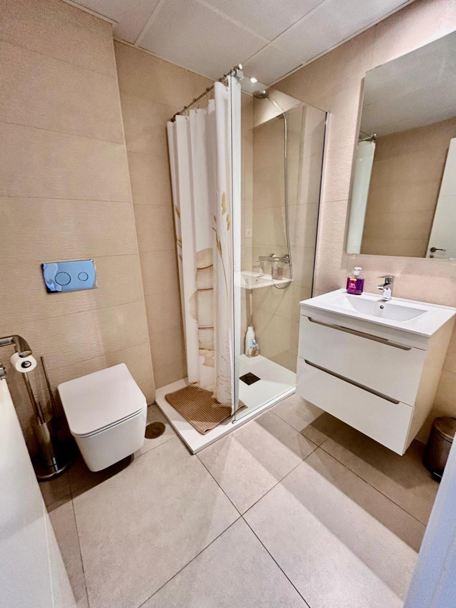 Moderno Apartamento Inteligente Madrid Kültér fotó
