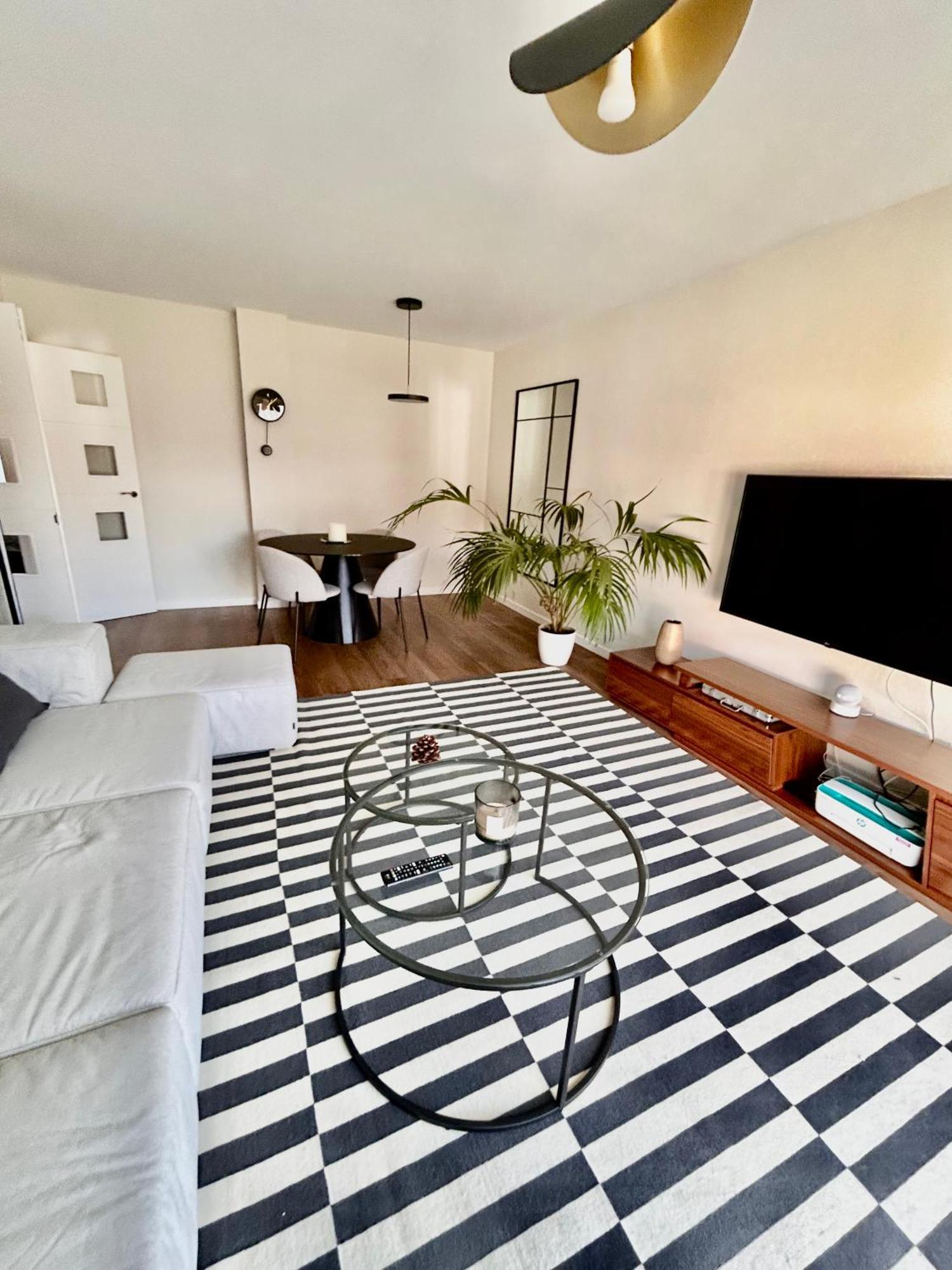 Moderno Apartamento Inteligente Madrid Kültér fotó